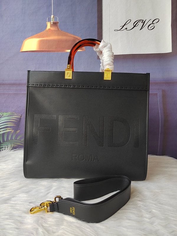 スーパーコピーブランドバッグ背面デザイン